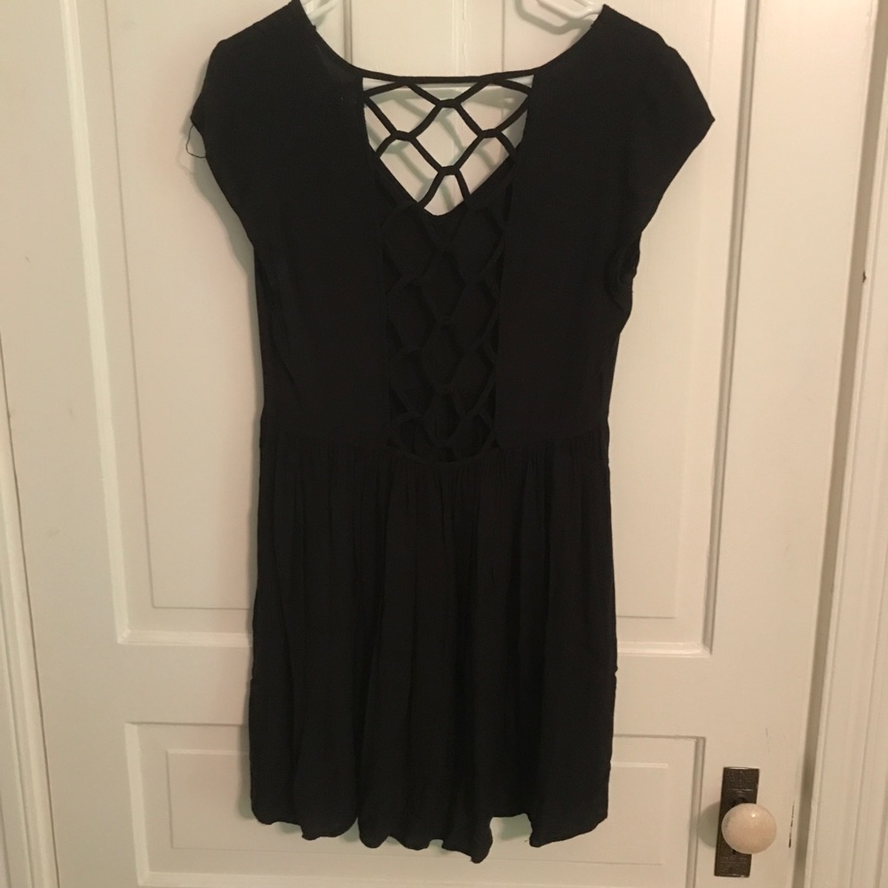 CAGE BACK DRESS - Picture 2 of 4